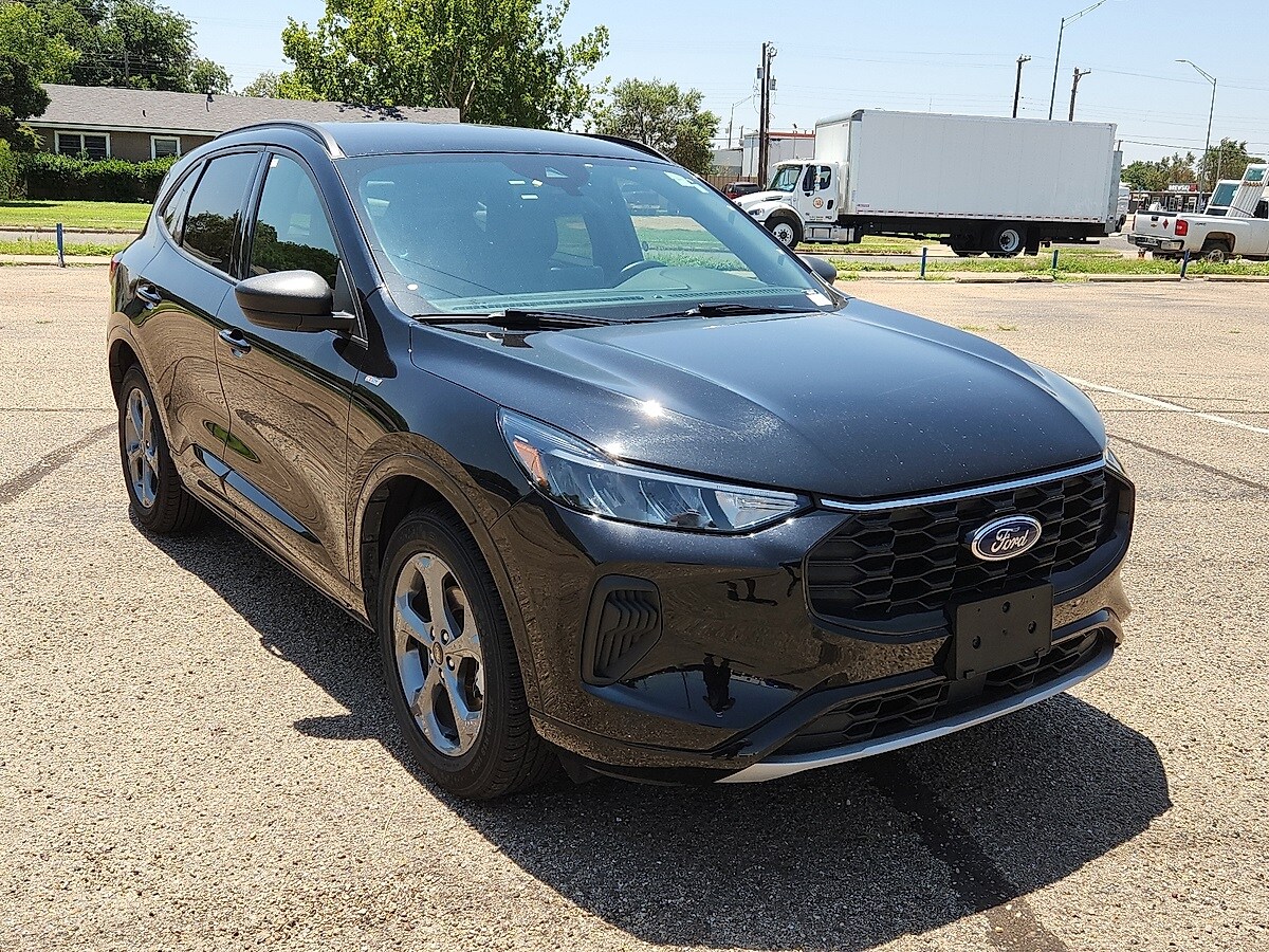 2024 Ford Escape ST-Line photo 4