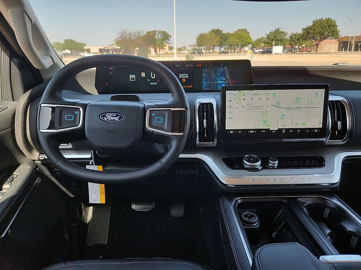 2027 Ford Expedition Platinum - Photo 6