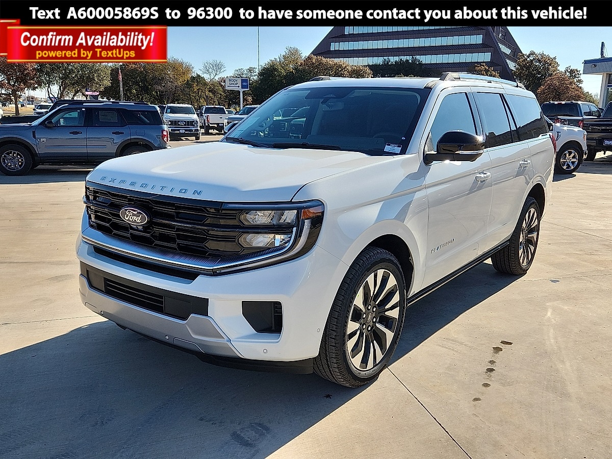 2025 Ford Expedition Platinum's photo