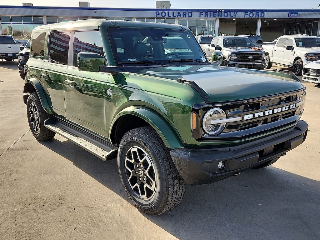 New 2025 Ford Bronco Outer Banks SUV
