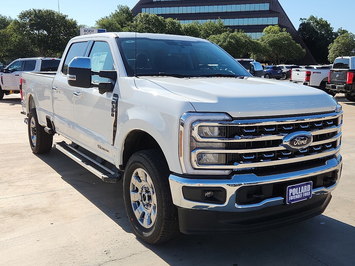 2025 Ford F-350 photo 3