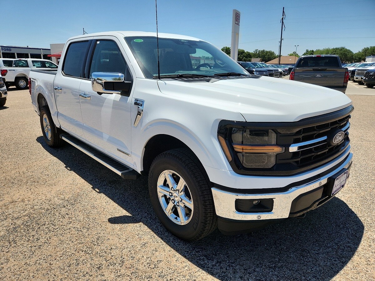 2024 Ford F-150 XLT photo 2