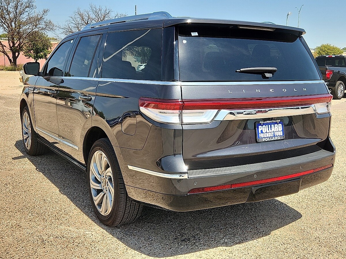 2023 Lincoln Navigator Reserve photo 2