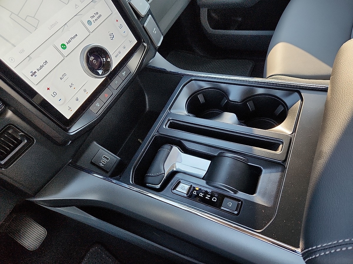 2025 Ford F-150 Lightning Flash - Photo 12