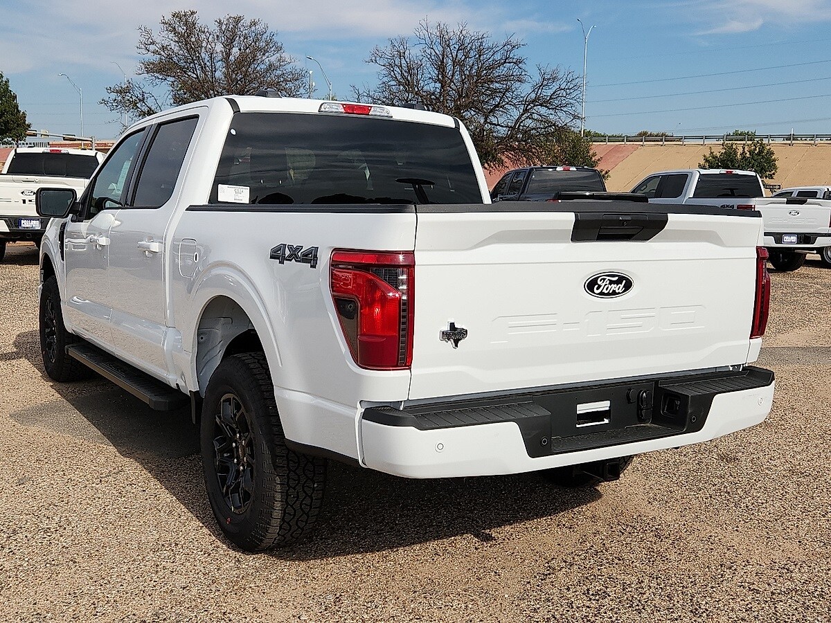 2025 Ford F-150 XLT photo 2