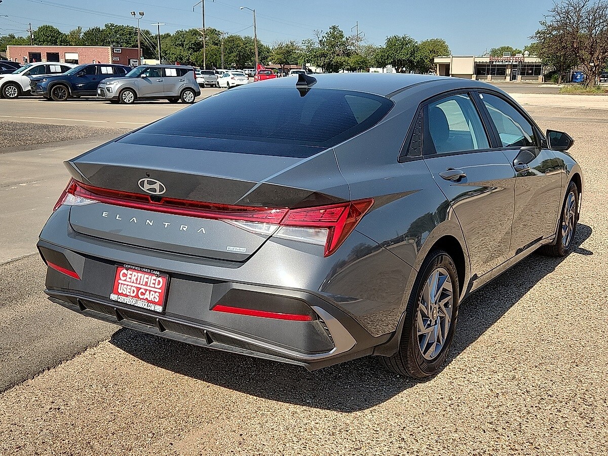 2024 Hyundai Elantra Hybrid Blue photo 3