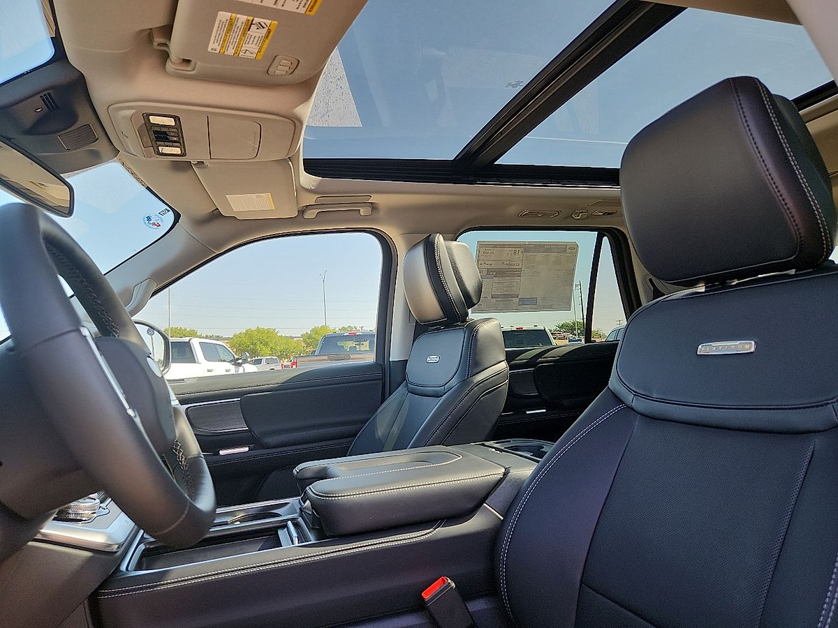 2027 Ford Expedition Platinum - Photo 7