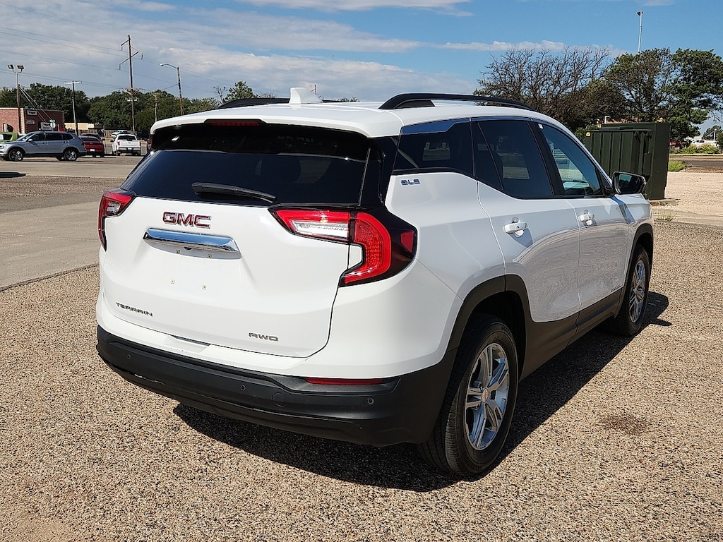 Used 2023 GMC Terrain SLE SUV