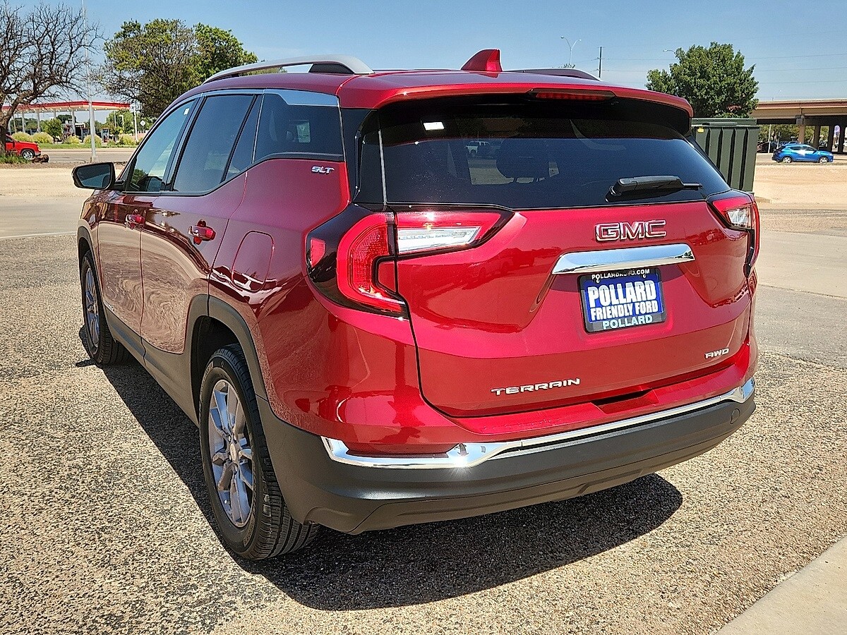 2023 Gmc Terrain SLT photo 2