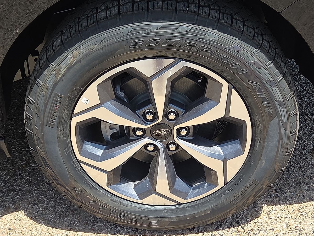 2027 Ford Expedition Active - Photo 6