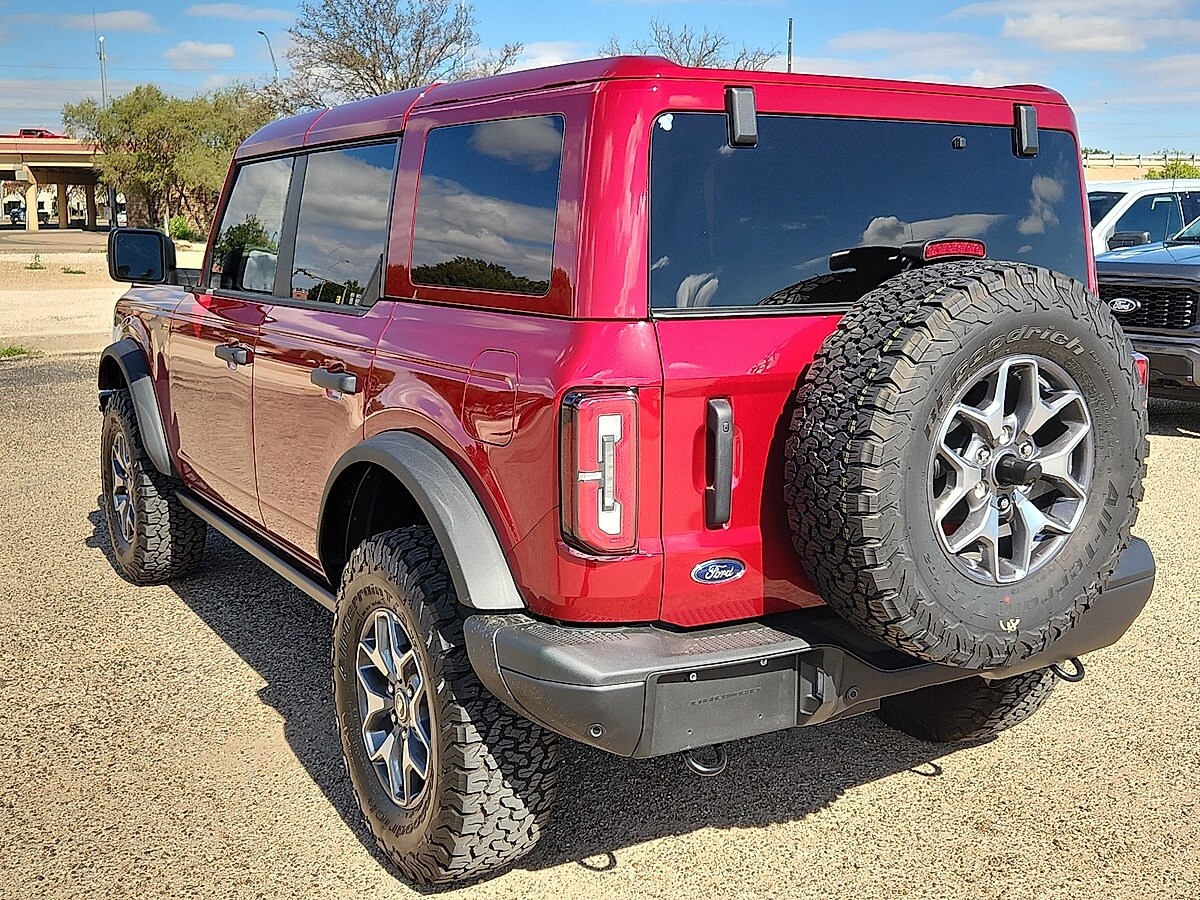 2025 Ford Bronco Badlands photo 3