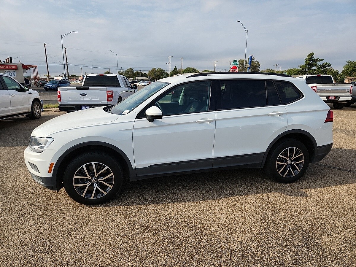 2021 Volkswagen Tiguan S photo 2