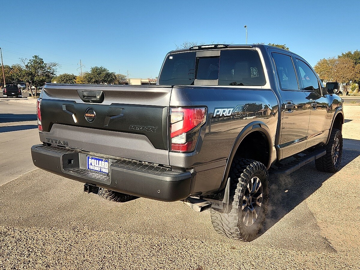 2021 Nissan Titan PRO-4X photo 3