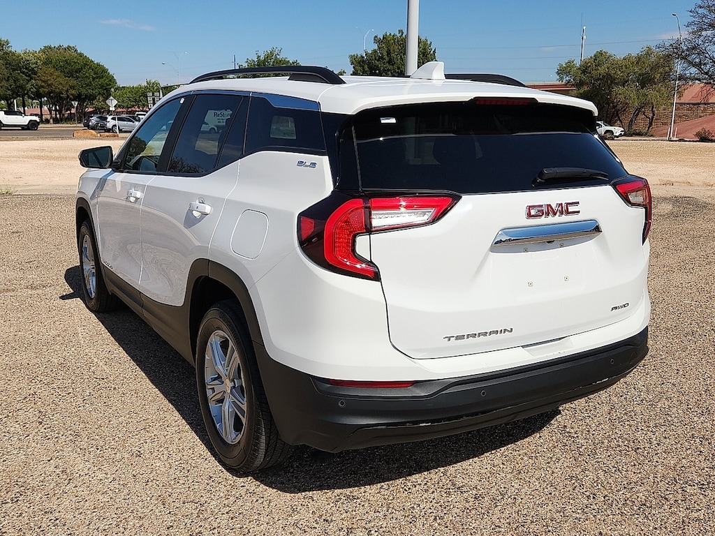 Used 2023 GMC Terrain SLE SUV