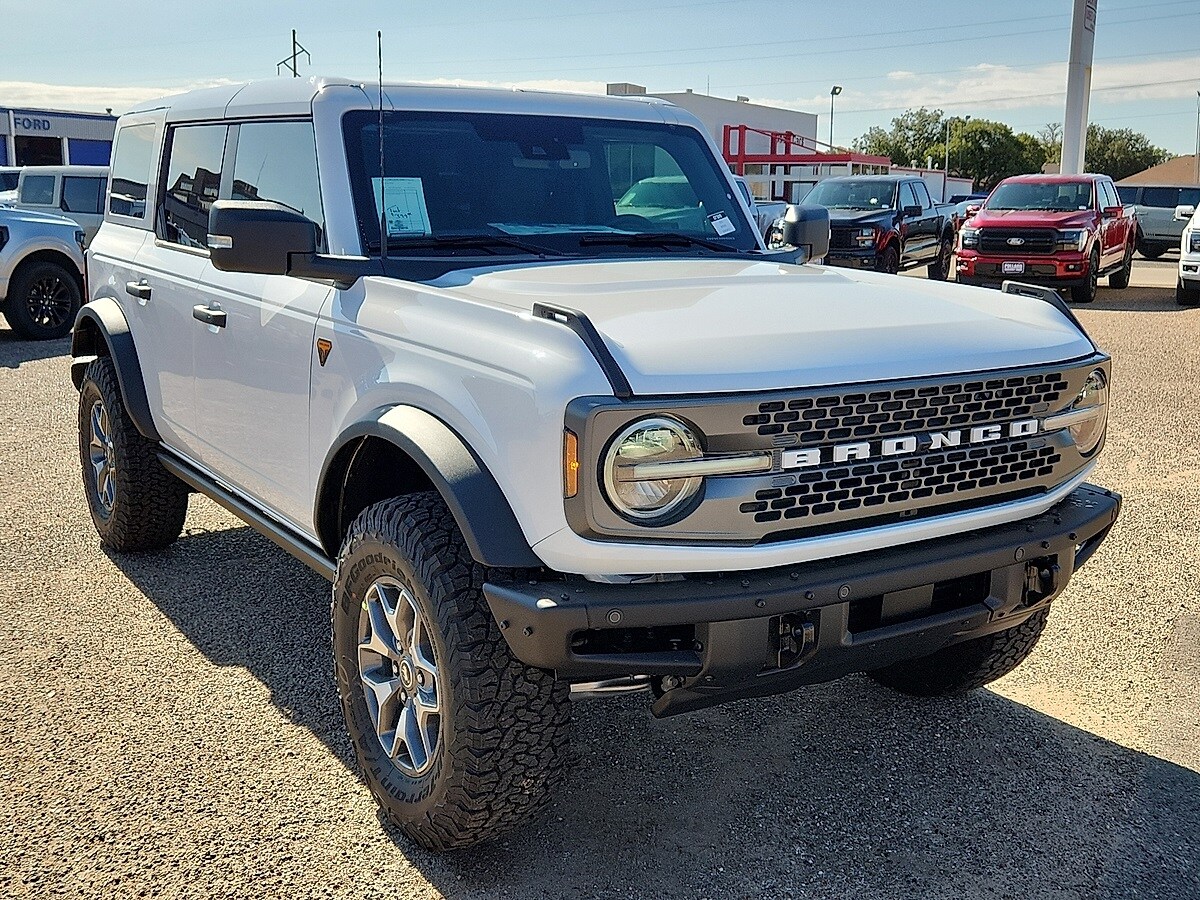 2025 Ford Bronco Badlands photo 3
