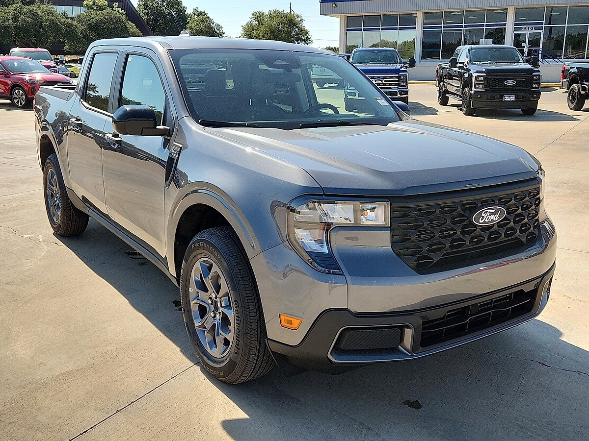 2025 Ford Maverick XLT photo 3