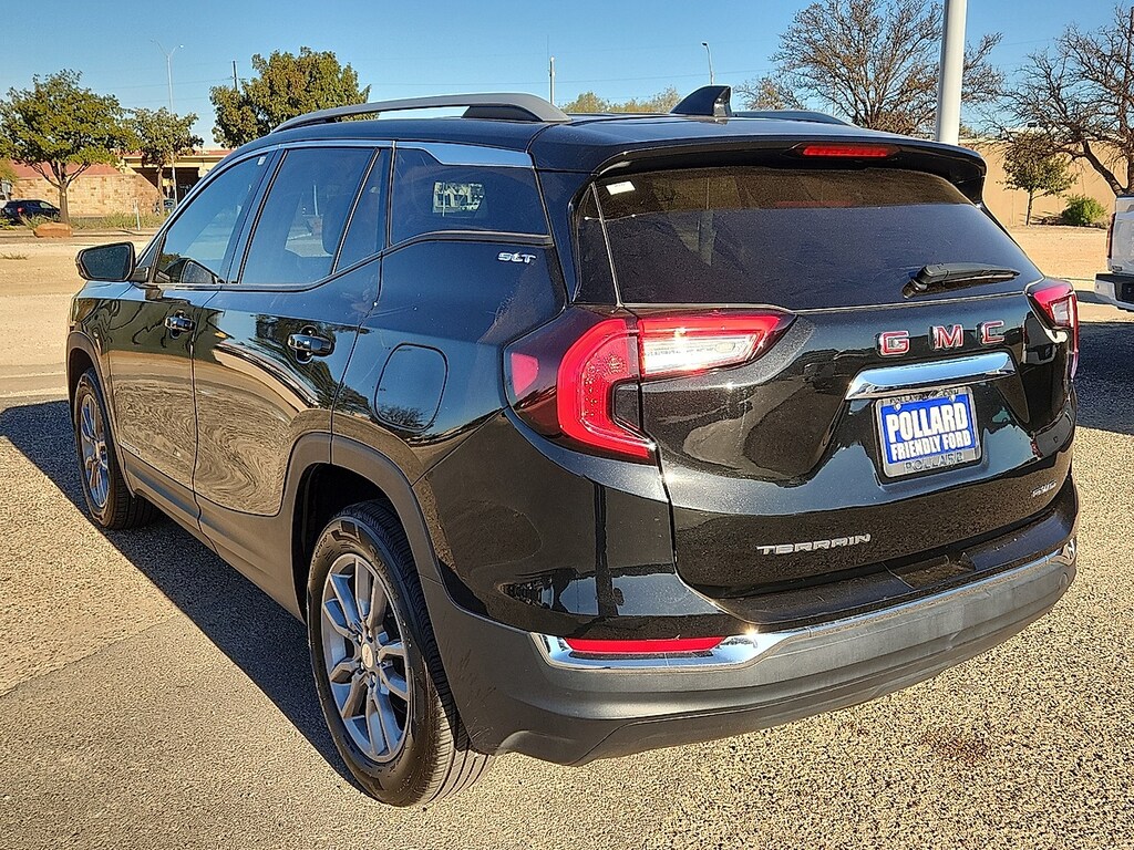 Used 2024 GMC Terrain SLT SUV