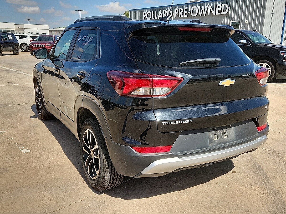 2024 Chevrolet Trailblazer LT photo 2