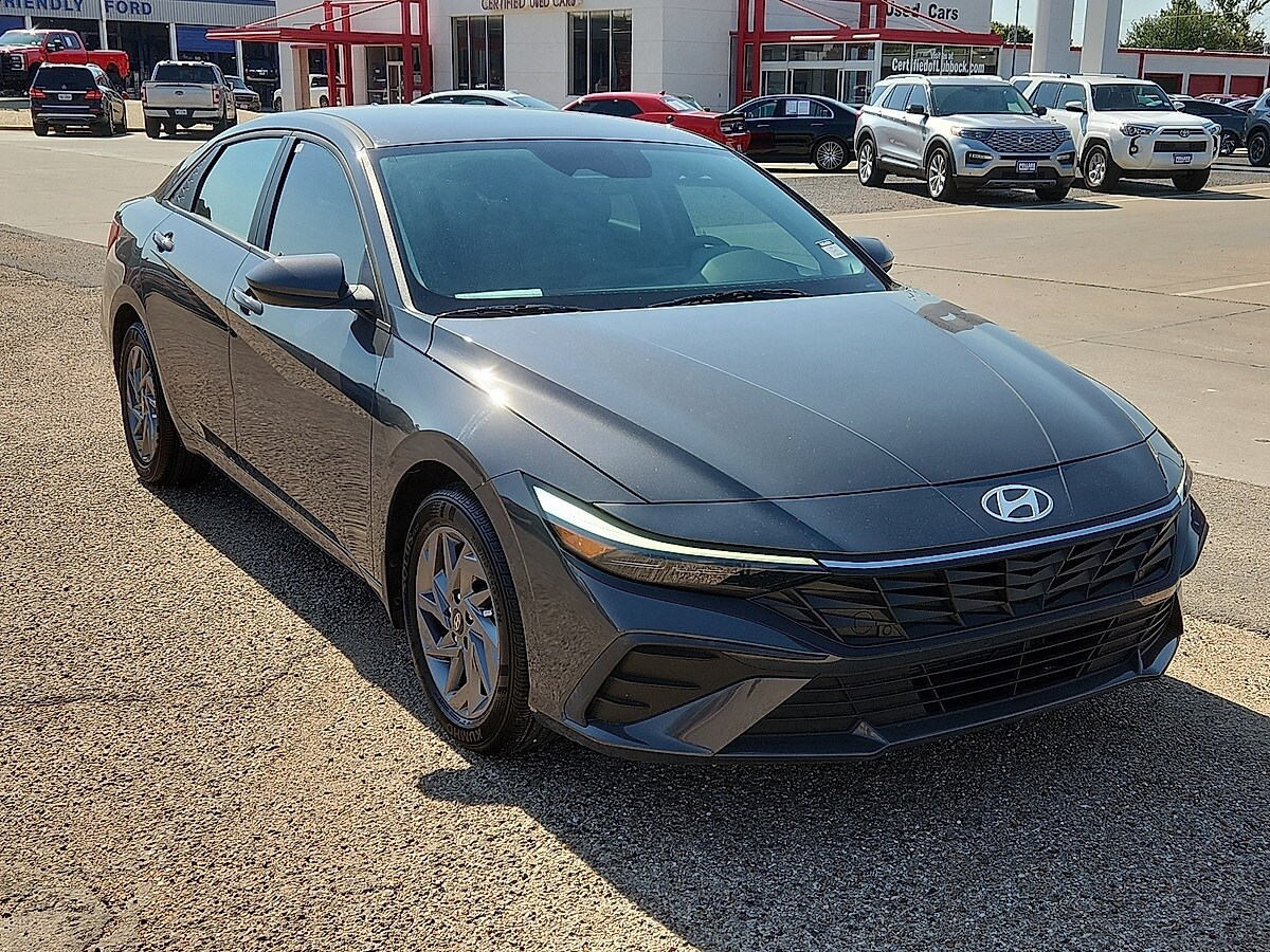 2024 Hyundai Elantra Hybrid Blue photo 4