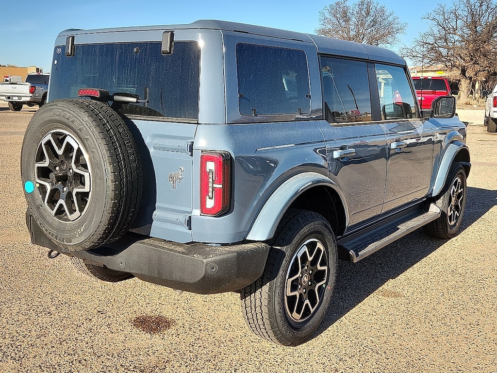 New 2025 Ford Bronco Outer Banks SUV