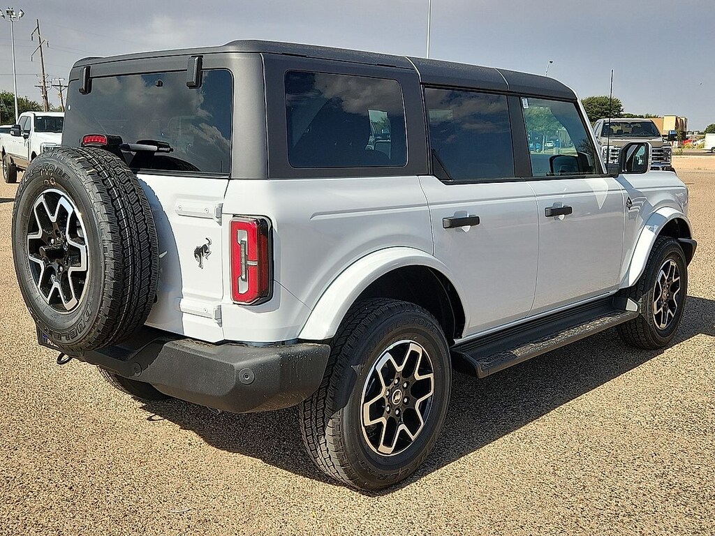 New 2026 Ford Bronco Outer Banks SUV