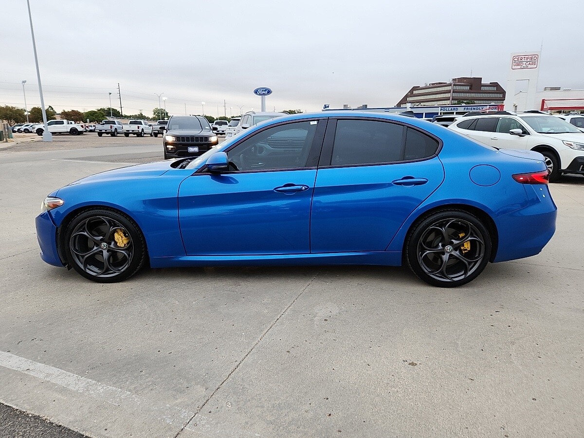 2019 Alfa Romeo Giulia Ti Sport photo 2