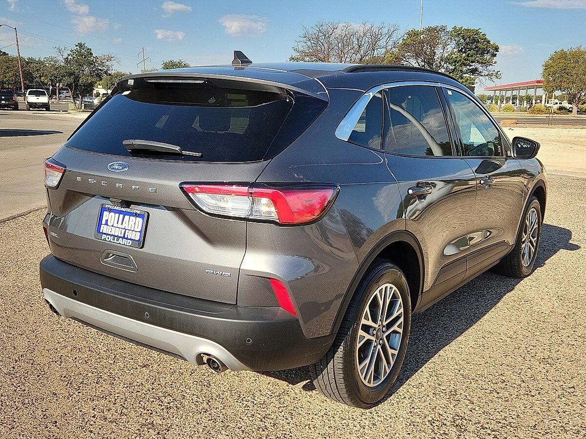 2022 Ford Escape SEL photo 2