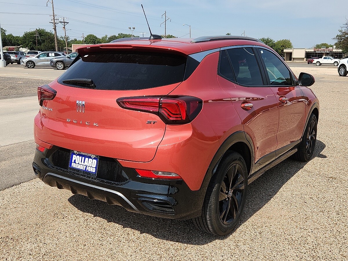 2024 Buick Encore GX Sport Touring photo 3