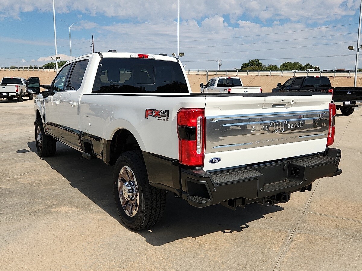 2025 Ford F-350 photo 2