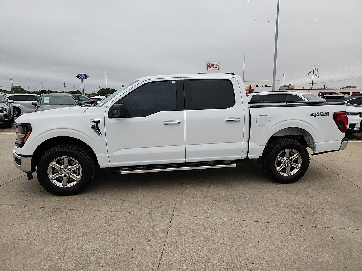 2025 Ford F-150 XLT photo 2