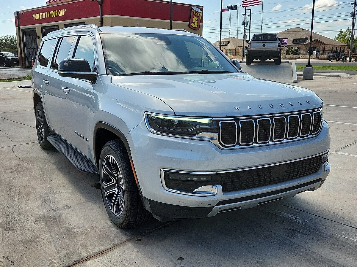 2024 Jeep Wagoneer L Series II photo 4