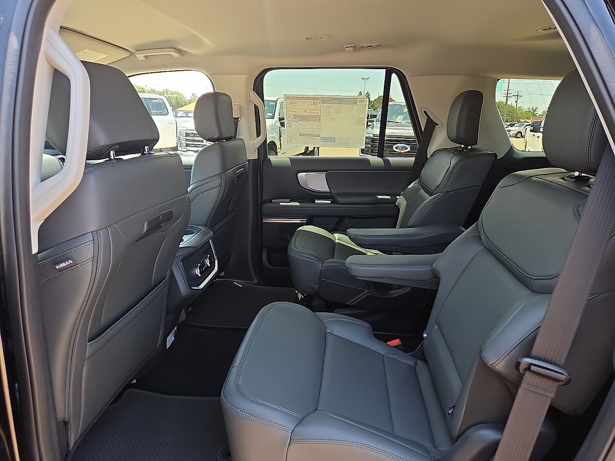 2027 Ford Expedition Active - Photo 7