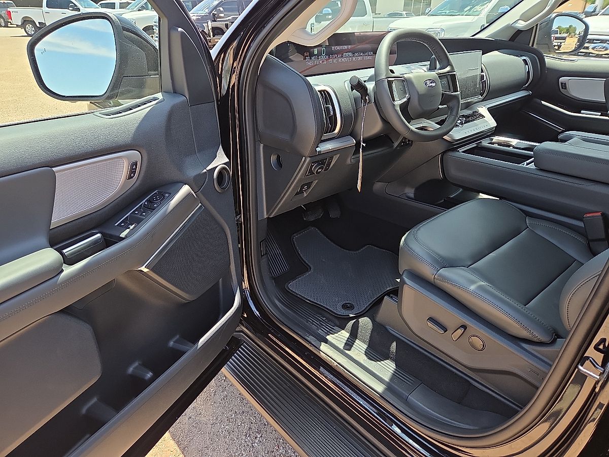 2027 Ford Expedition Active - Photo 10