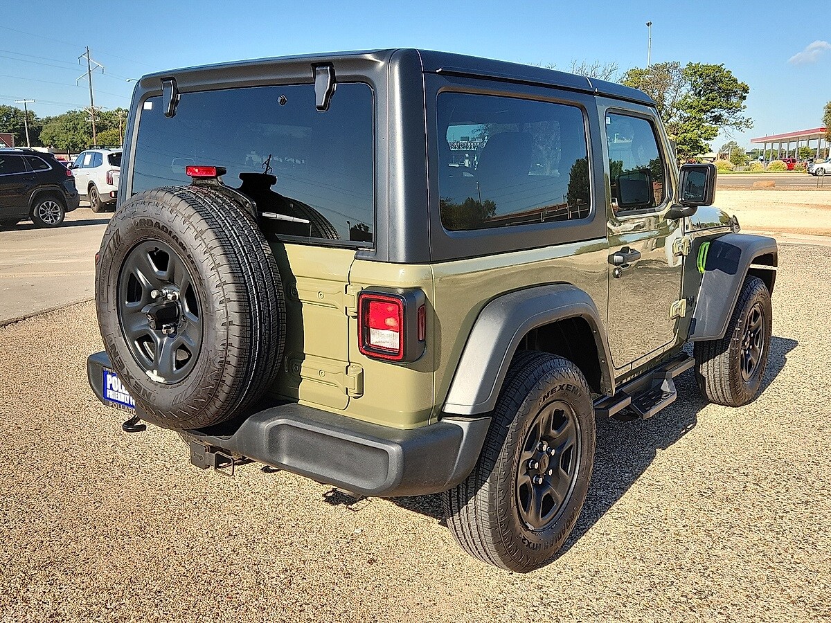 2025 Jeep Wrangler Sport photo 3