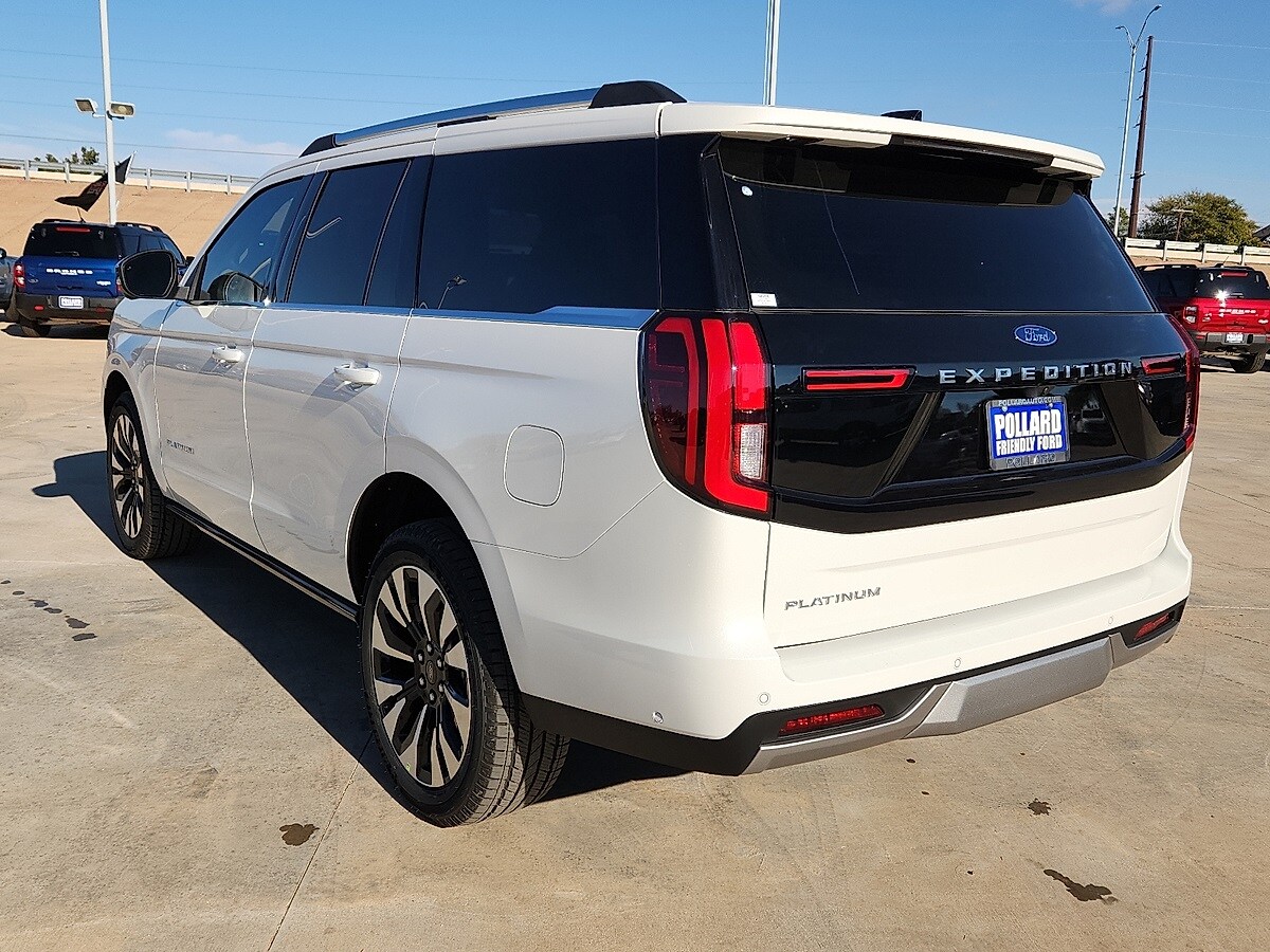 2025 Ford Expedition Platinum photo 2
