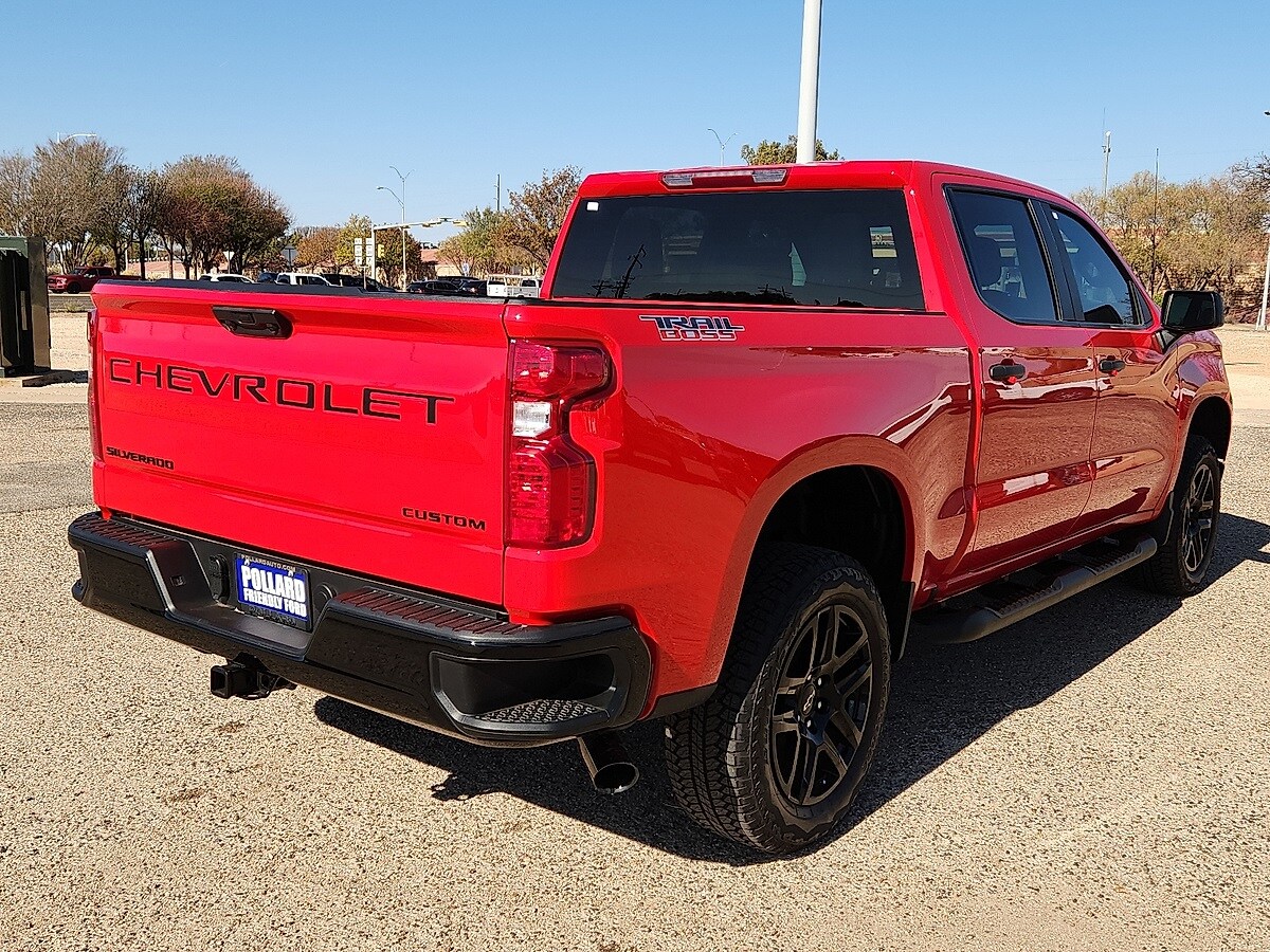 2025 Chevrolet Silverado 1500 Custom Trail Boss photo 3