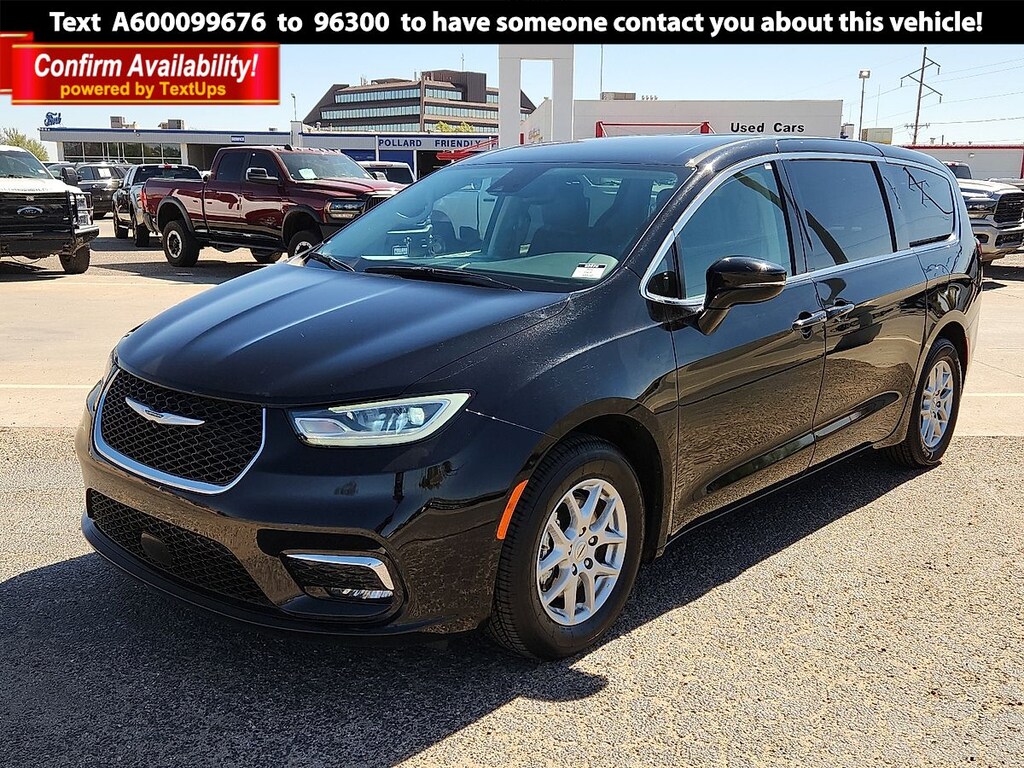 Used 2024 Chrysler Pacifica Touring L Minivan/Van