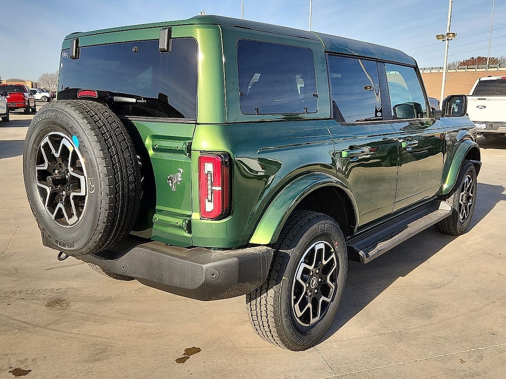 New 2025 Ford Bronco Outer Banks SUV