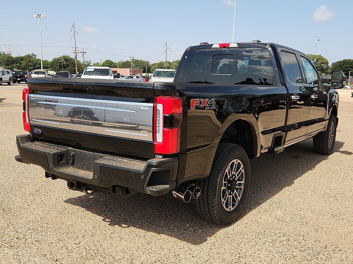 2025 Ford F-350 photo 3