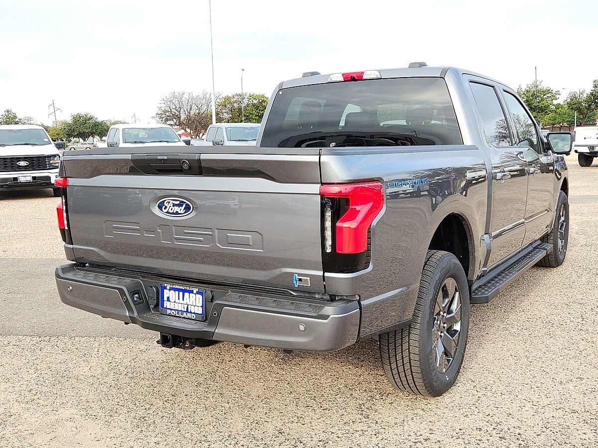 2025 Ford F-150 Lightning photo 3