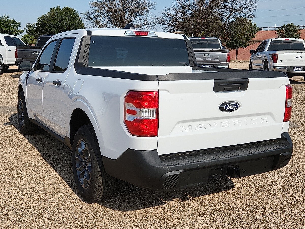 2025 Ford Maverick XLT photo 2