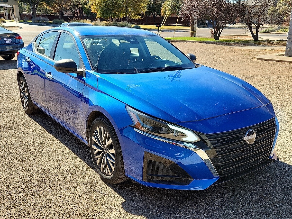 2025 Nissan Altima 2.5 SV photo 4