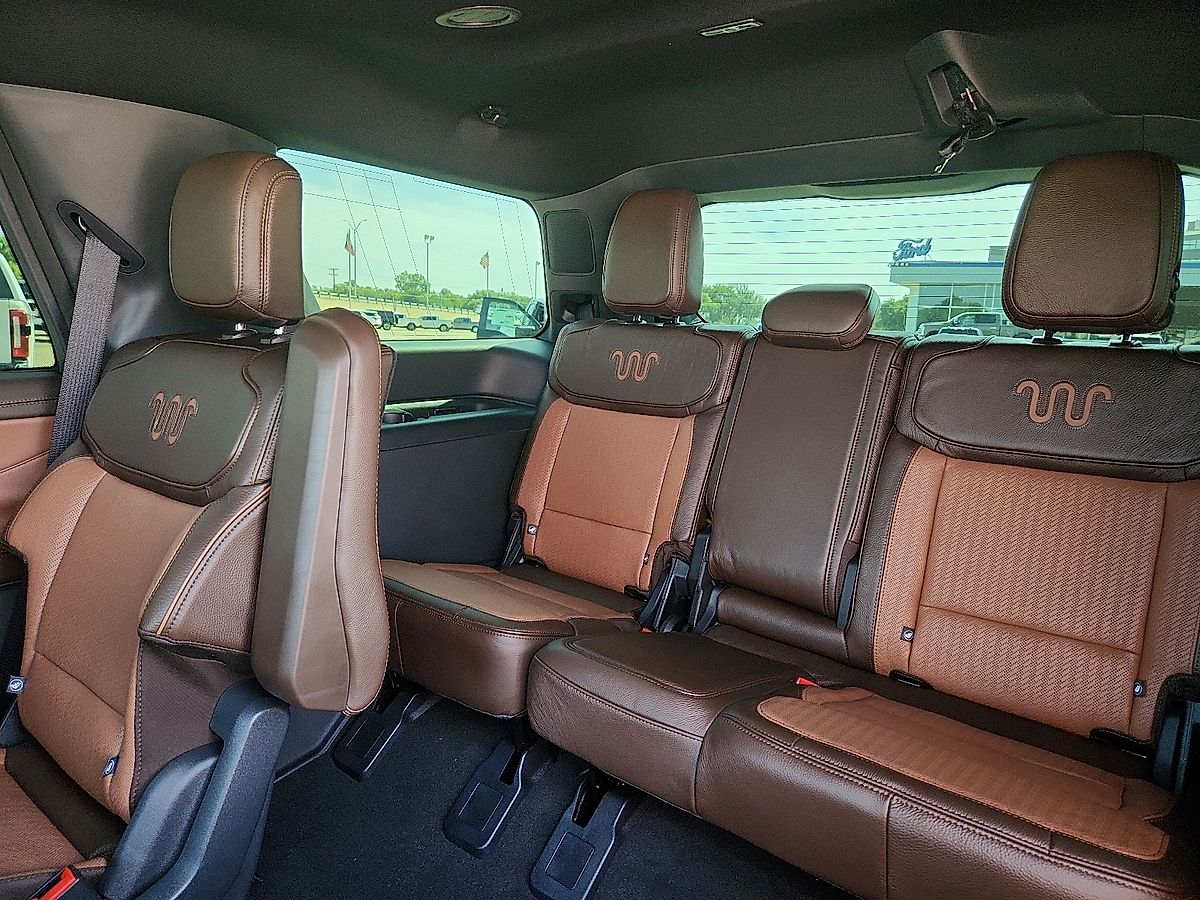 2027 Ford Expedition King Ranch - Photo 5