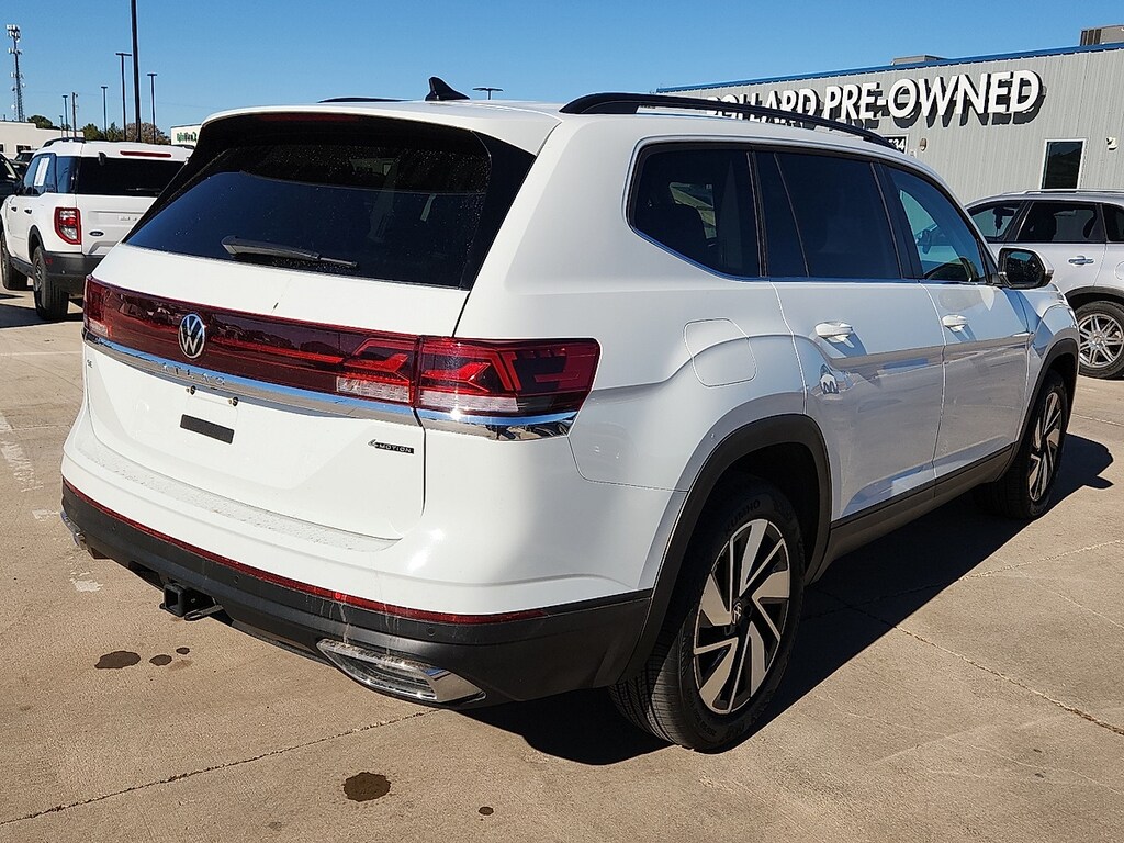 Used 2025 Volkswagen Atlas 2.0T SE w/Technology SUV