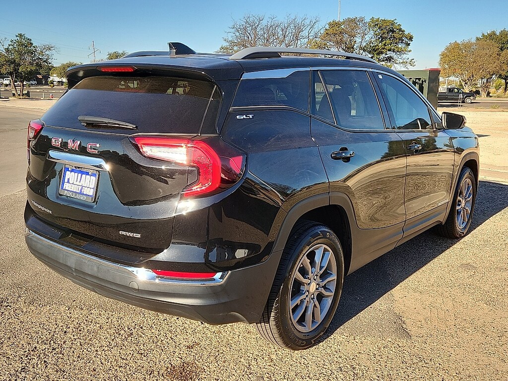 Used 2024 GMC Terrain SLT SUV