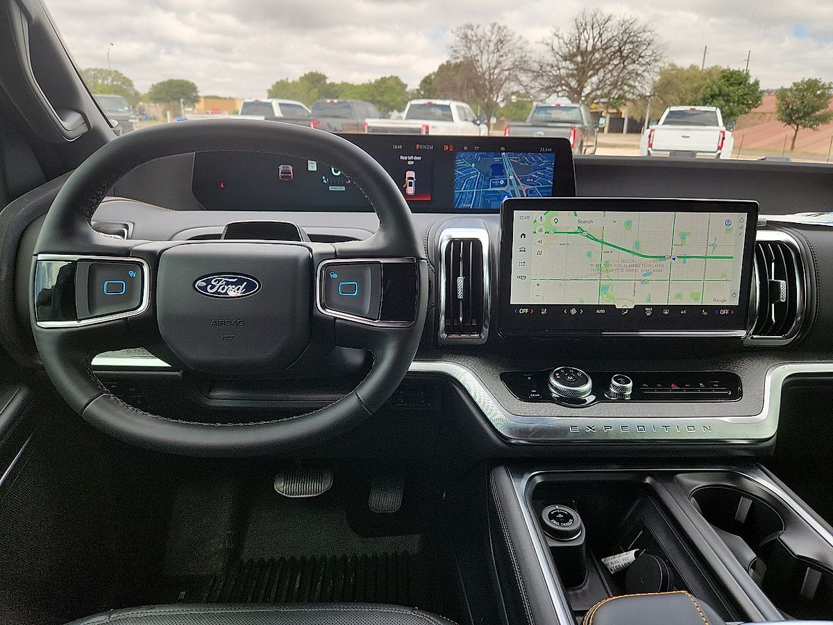 2027 Ford Expedition Tremor - Photo 6
