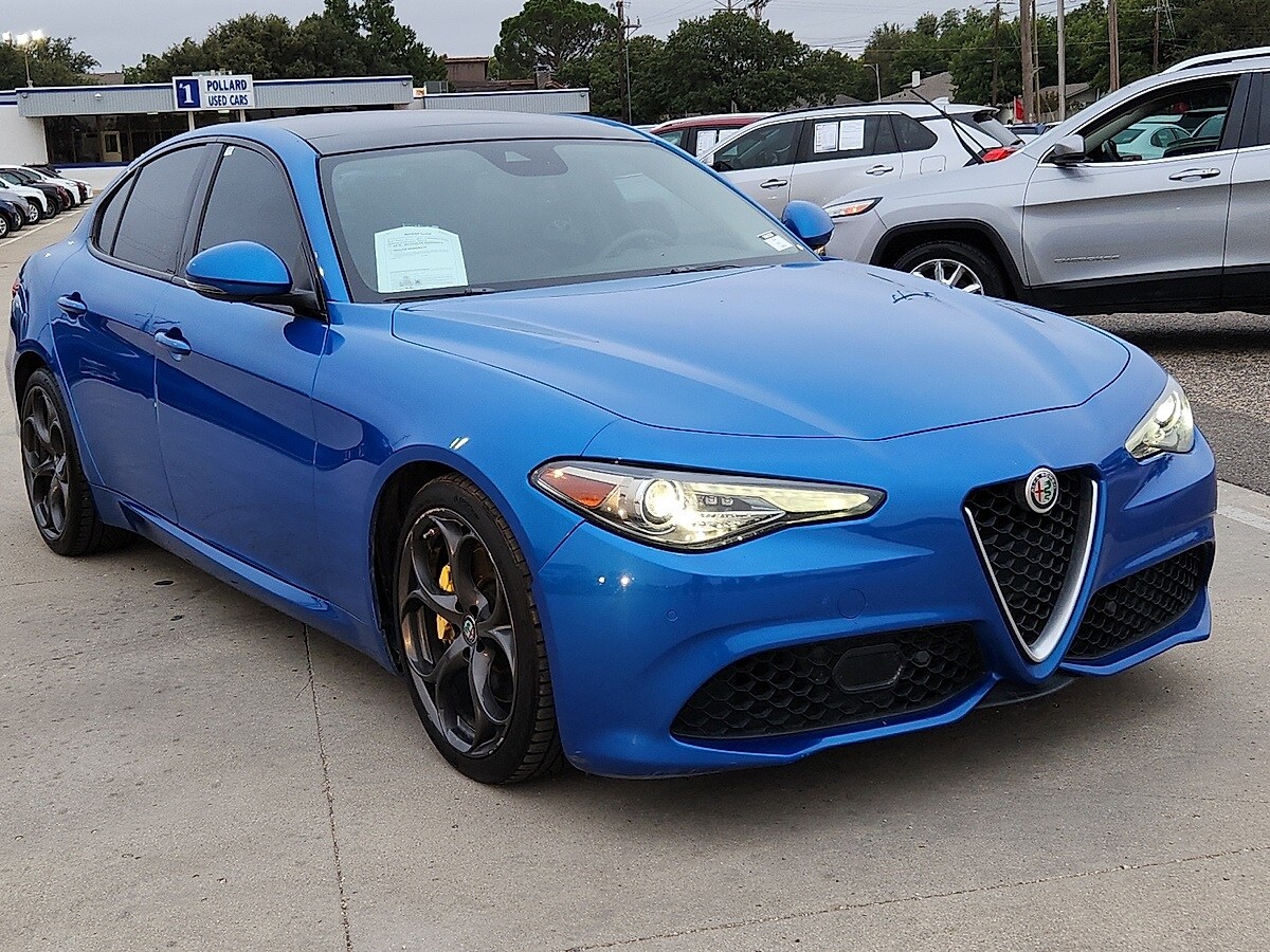 2019 Alfa Romeo Giulia Ti Sport photo 4