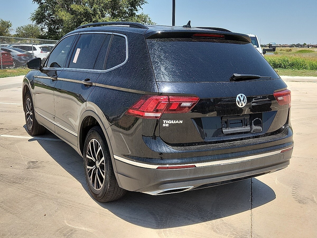 2021 Volkswagen Tiguan SE photo 2