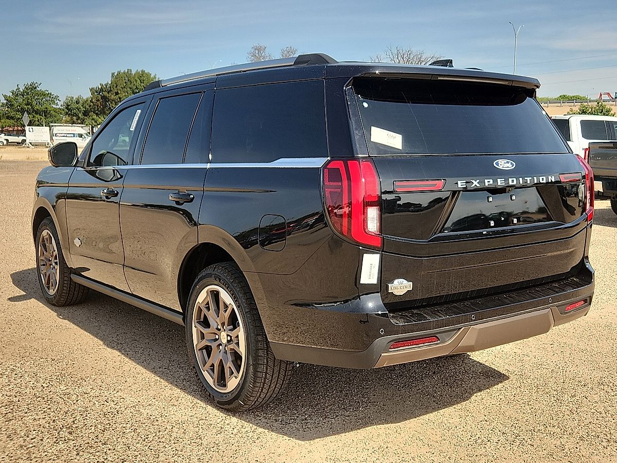2027 Ford Expedition King Ranch - Photo 2