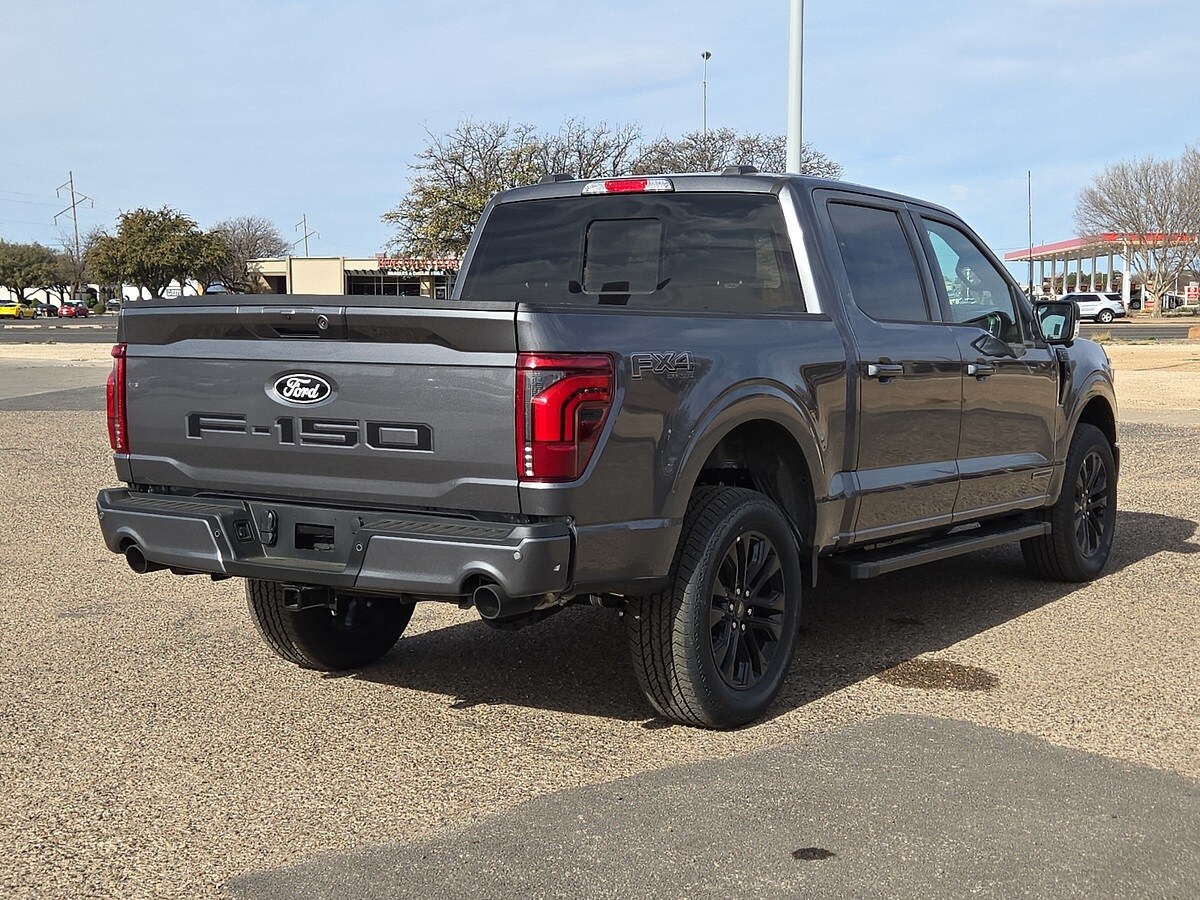 2025 Ford F-150 Lariat photo 4